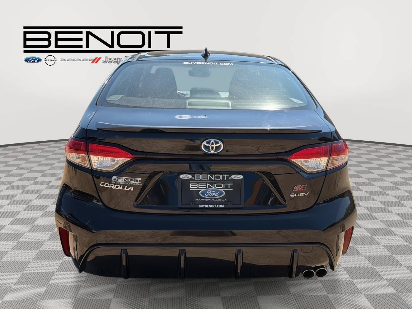 Used 2025 Toyota Corolla SE FWD image 4