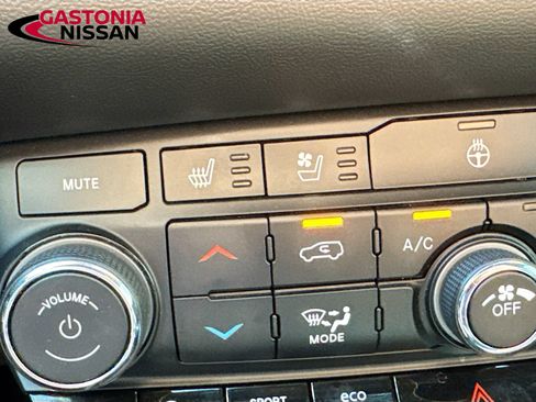 Used 2024 Dodge Durango GT RWD image 22