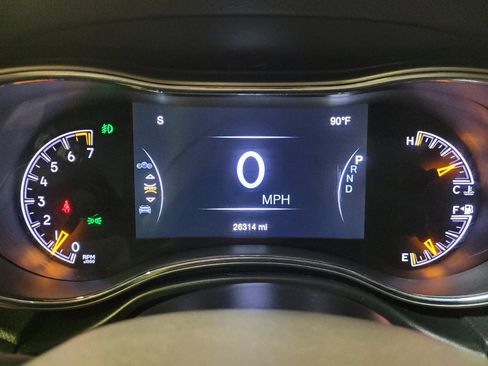 Used 2022 Jeep Grand Cherokee Laredo X RWD image 23