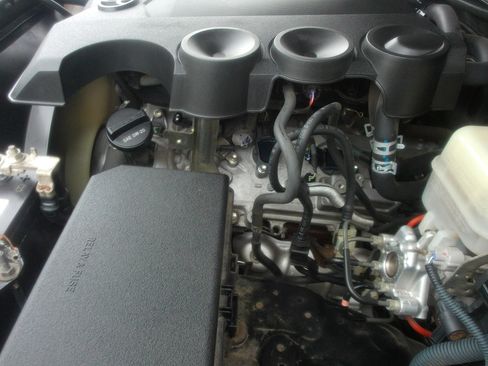 Used 2010 Toyota 4Runner SR5 RWD image 40