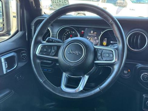 Certified 2022 Jeep Wrangler Unlimited Sahara w/ Cold Weather Group AWD/4WD image 24
