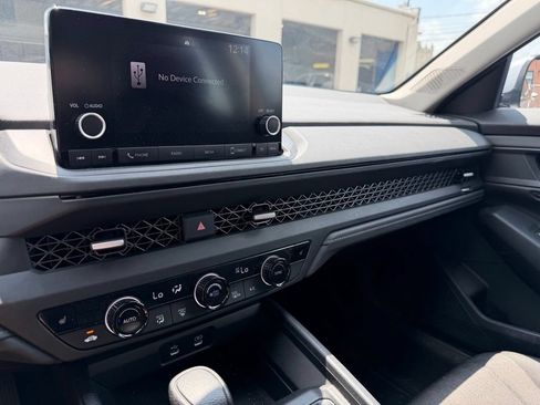 Certified 2023 Honda Accord EX image 25