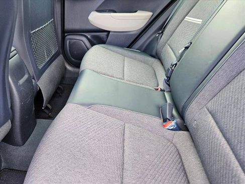 Used 2023 Hyundai Venue Limited w/ Cargo Package FWD image 18