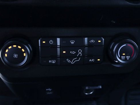 Used 2022 Ford F550 2WD Crew Cab Super Duty w/ Power Equipment Group image 36