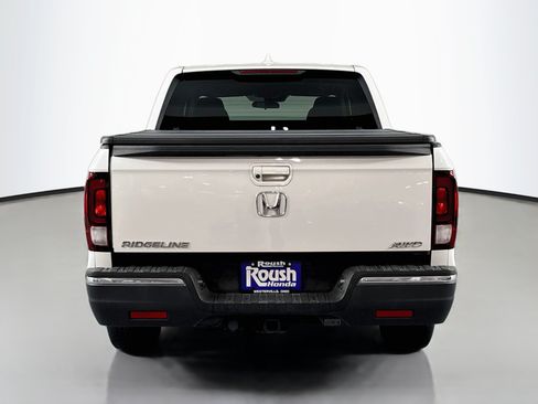 Used 2020 Honda Ridgeline Sport image 6