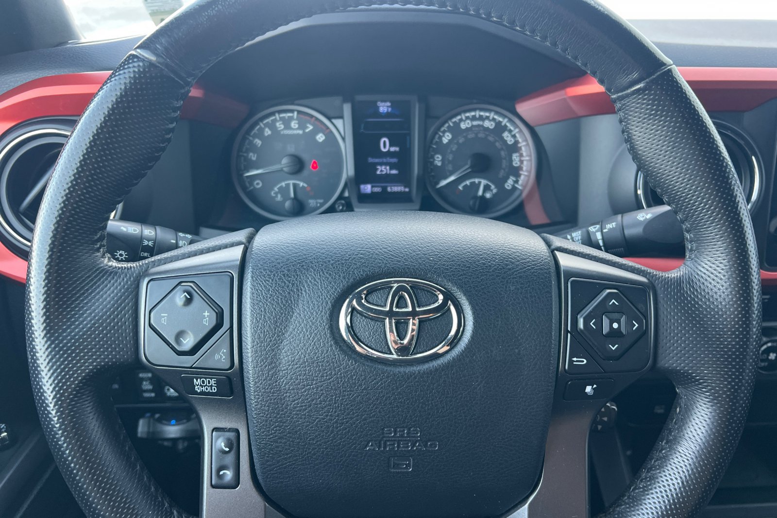 Used 2017 Toyota Tacoma TRD Off-Road w/ Tow Package AWD/4WD image 25