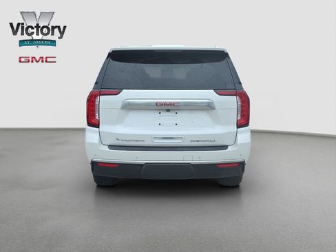 Used 2022 GMC Yukon Denali AWD/4WD image 16