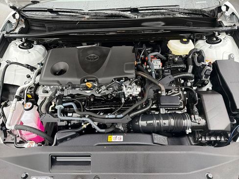 Used 2025 Toyota Camry XLE image 24