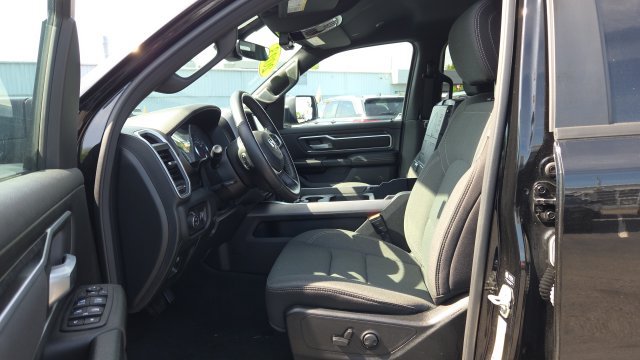 Used 2023 RAM 1500 Big Horn AWD/4WD image 5