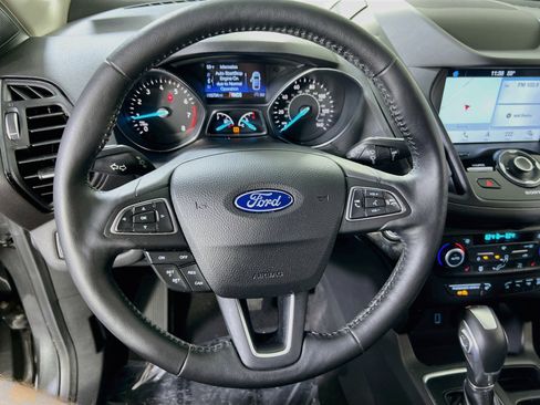 Used 2019 Ford Escape Titanium AWD/4WD image 11