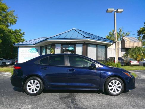 Used 2020 Toyota Corolla LE FWD image 8