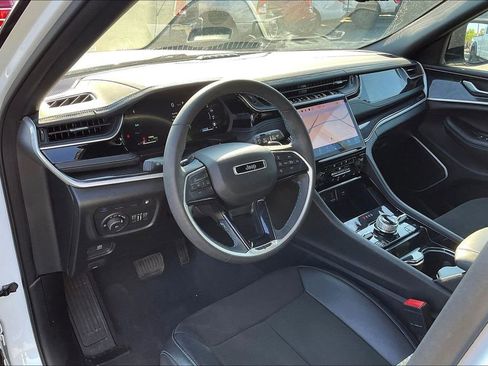 Used 2022 Jeep Grand Cherokee Trailhawk w/ Advanced Protech Group II image 5