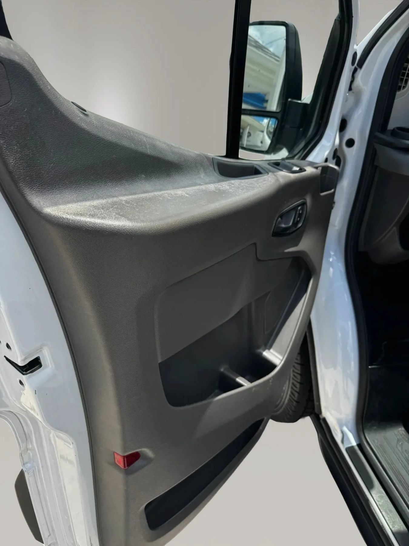 Used 2020 Ford Transit 150 Low Roof RWD image 13