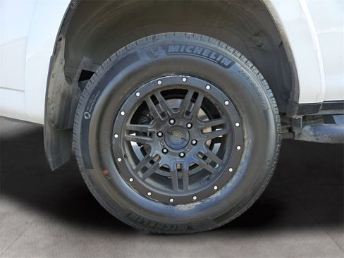 Used 2022 Toyota 4Runner SR5 Premium w/ Moonroof Package image 21