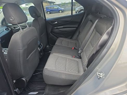 Used 2018 Chevrolet Equinox LT FWD image 25
