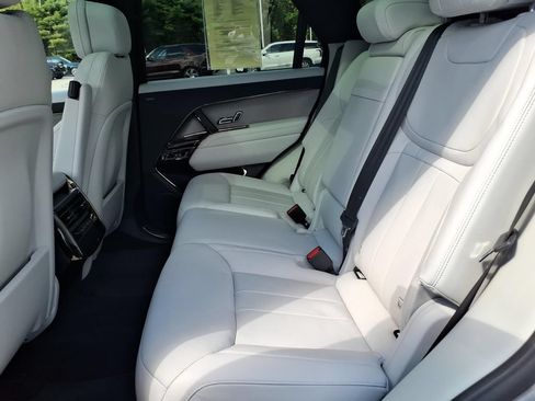 Certified 2024 Land Rover Range Rover Sport SE AWD/4WD image 17