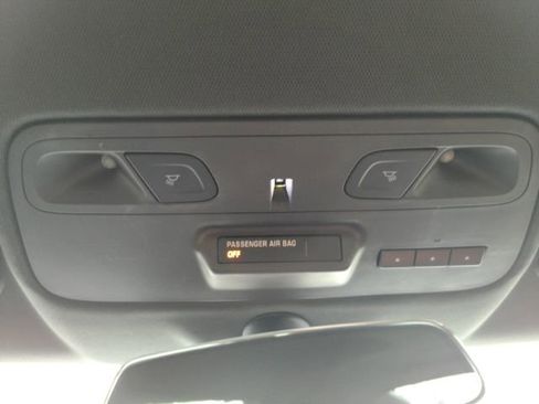 Used 2017 Chevrolet Camaro SS image 38