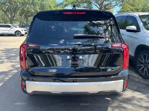 Used 2024 Kia Telluride LX FWD image 5