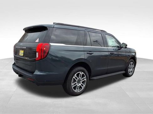 New 2025 Ford Expedition Active image 11