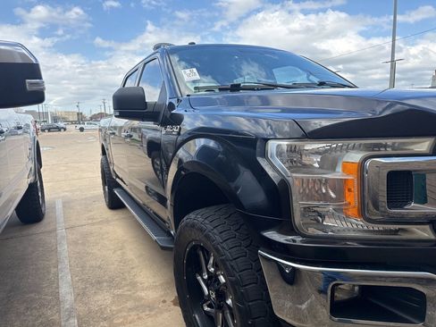 Used 2018 Ford F150 XLT w/ Equipment Group 302A Luxury image 3