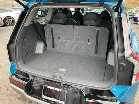 Used 2024 Kia EV9 Land AWD/4WD image 10