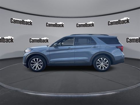 Used 2025 Ford Explorer ST-Line w/ Premium Package image 4