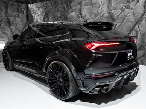 Used 2021 Lamborghini Urus image 19