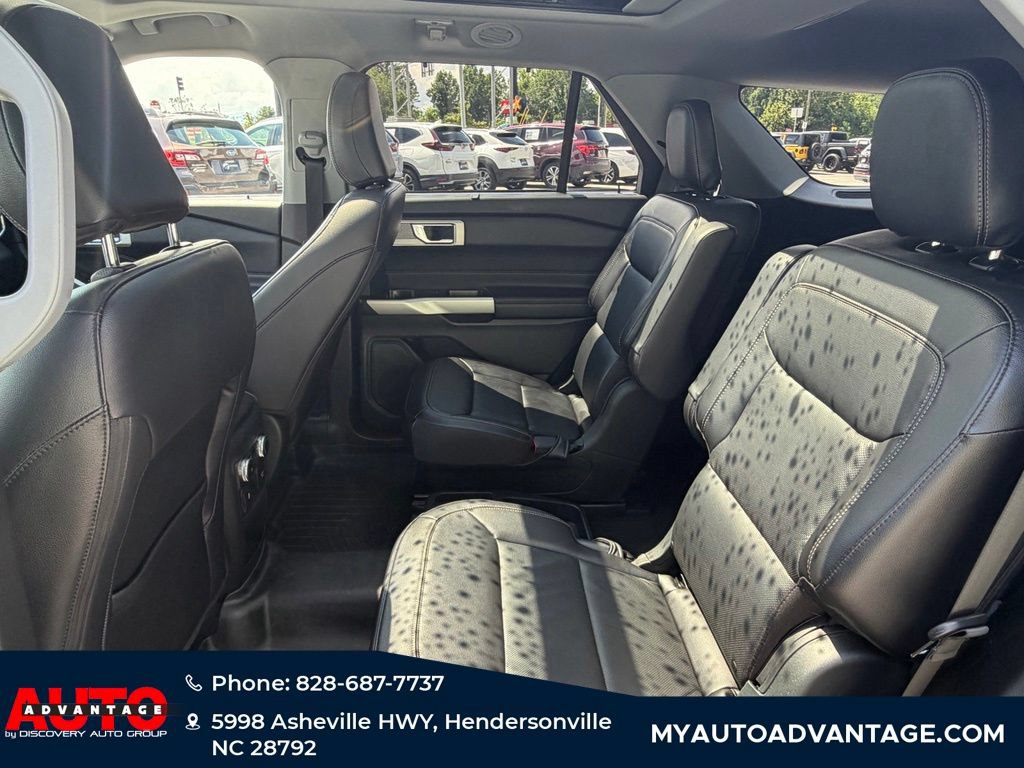 Used 2021 Ford Explorer Limited w/ Equipment Group 301A AWD/4WD image 25