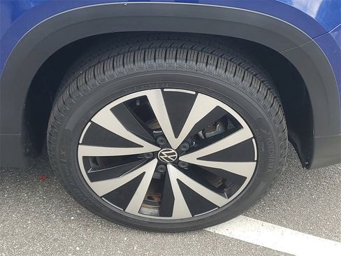 Used 2022 Volkswagen Taos SE image 35