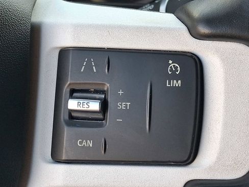 Used 2021 Land Rover Defender 110 AWD/4WD image 23
