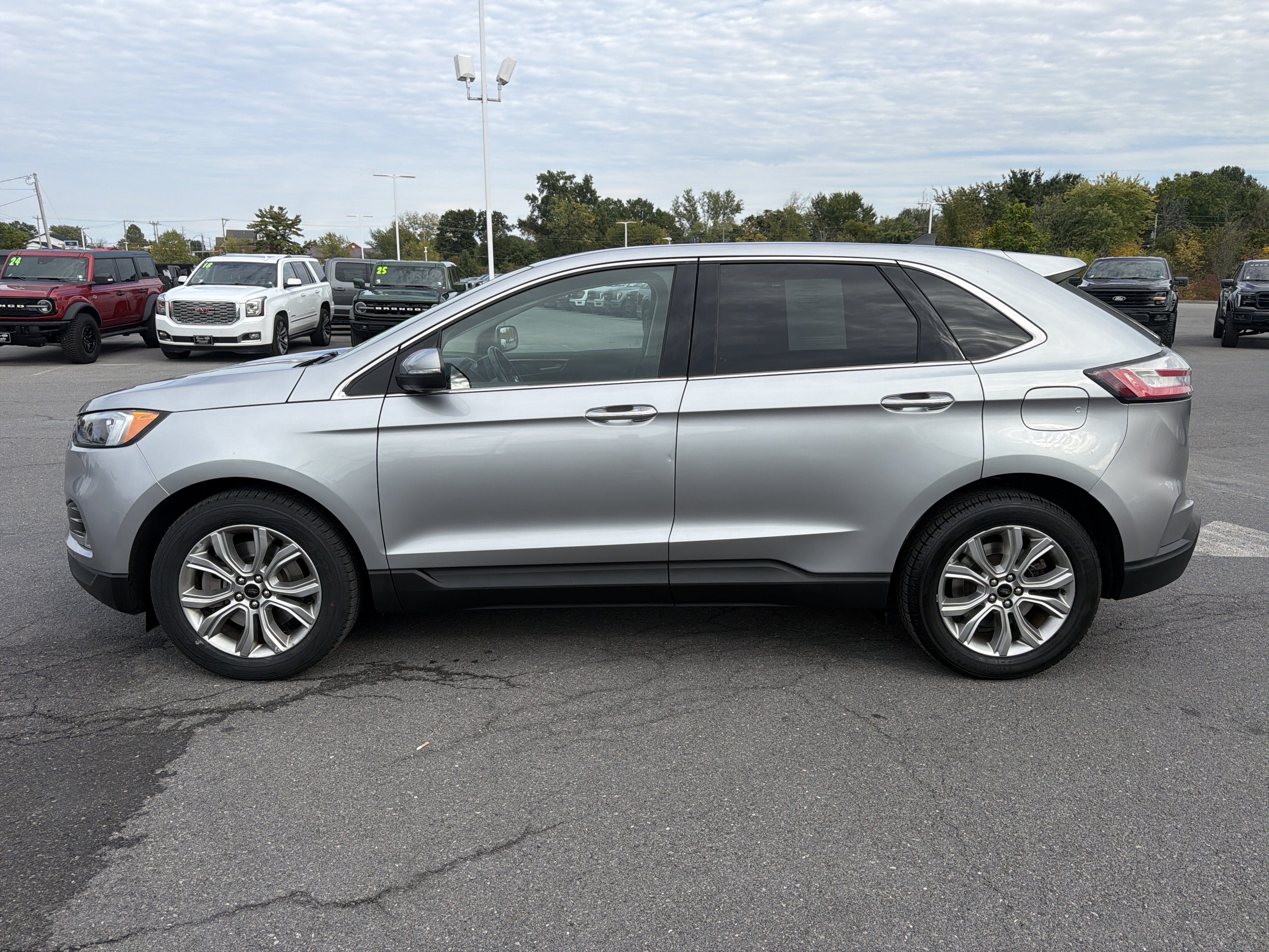 Used 2024 Ford Edge Titanium AWD/4WD image 7