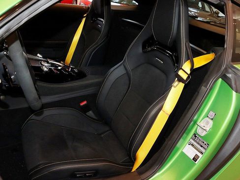 Used 2018 Mercedes-Benz AMG GT R image 5