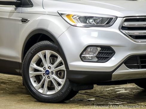 Used 2018 Ford Escape SEL AWD/4WD image 4