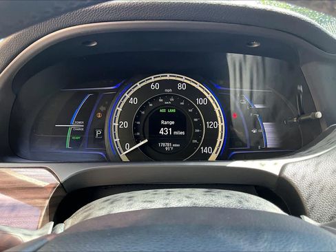 Used 2017 Honda Accord EX-L image 25