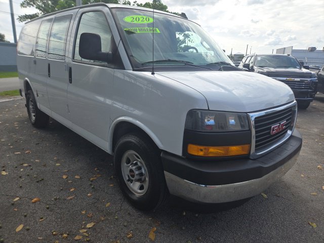 Used 2020 GMC Savana 2500 w/ Driver Convenience Package RWD image 3