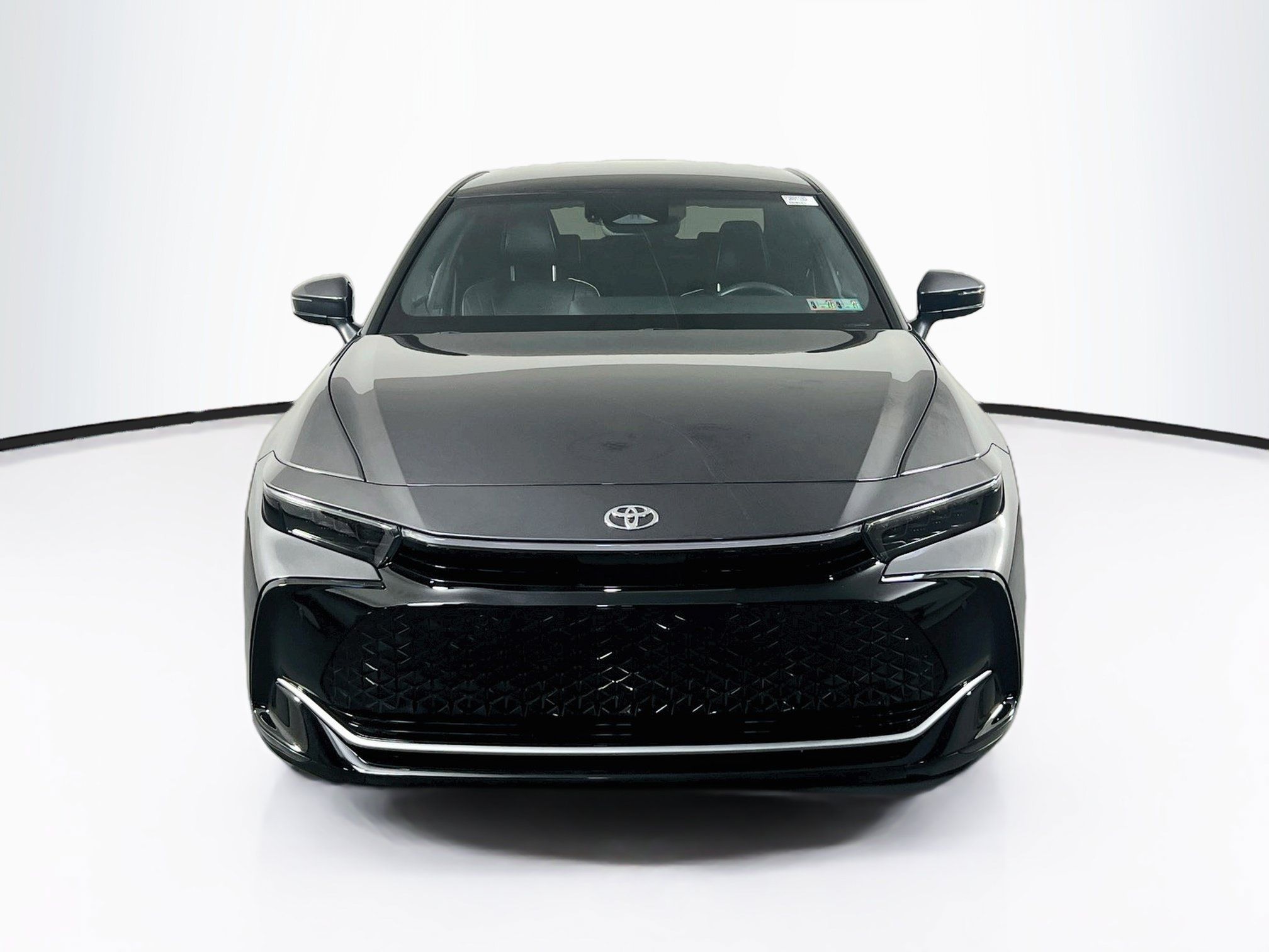 Used 2023 Toyota Crown AWD/4WD image 2