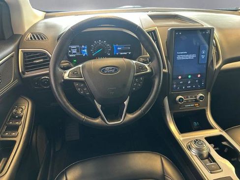 Certified 2024 Ford Edge SEL AWD/4WD image 3