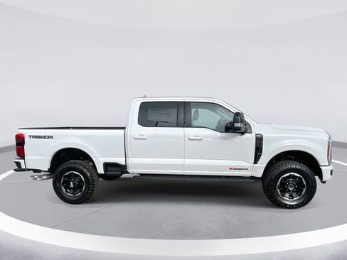 New 2026 Ford F350 4x4 Crew Cab Super Duty image 3