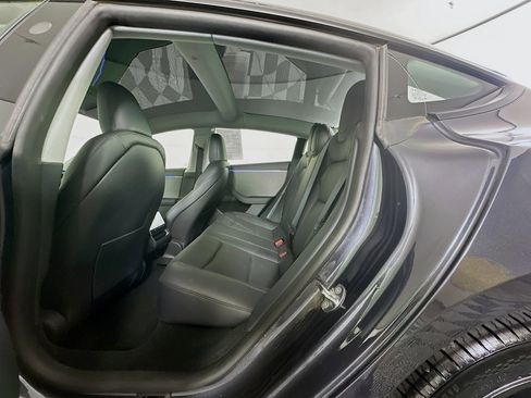 Used 2025 Tesla Model 3 Long Range RWD image 27