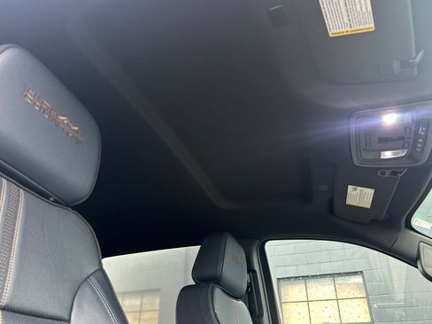 Used 2023 Chevrolet Silverado 1500 High Country w/ Technology Package AWD/4WD image 19