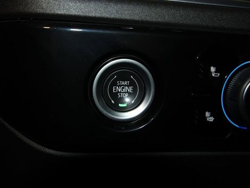 Used 2022 Chevrolet Silverado 1500 LT image 14