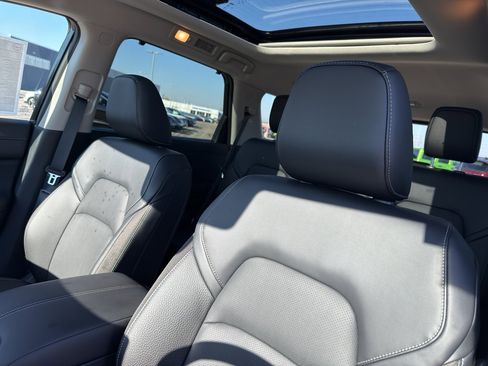 New 2026 Nissan Pathfinder SL w/ SL Premium Package image 25