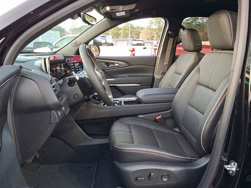 New 2026 Chevrolet Traverse High Country image 10