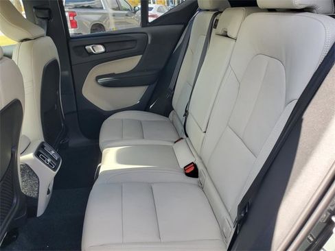 New 2026 Volvo XC40 B5 Ultra w/ Protection Package Premier image 32