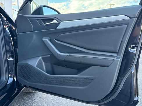 Used 2025 Volkswagen Jetta S image 32