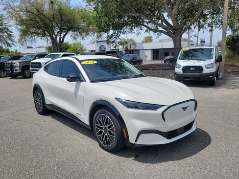 Used 2024 Ford Mustang Mach-E Premium RWD image 2