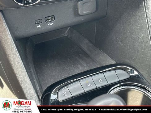 Certified 2024 Buick Encore GX Preferred w/ Comfort Package FWD image 27