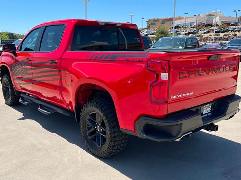 Used 2020 Chevrolet Silverado 1500 LT Trail Boss AWD/4WD image 3