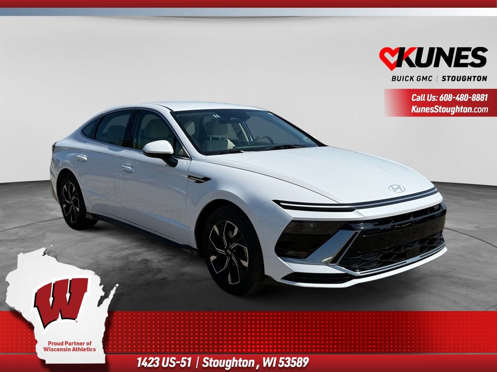 Used 2025 Hyundai Sonata SEL FWD image 1