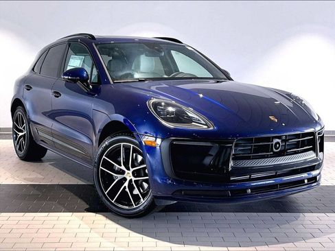 New 2026 Porsche Macan AWD/4WD image 9